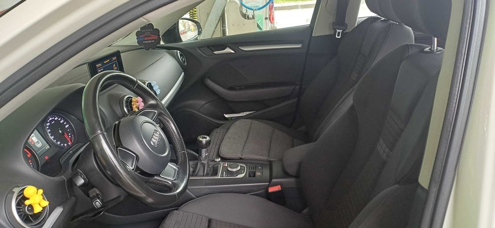 Audi A3 Sedan/1.6 TDI/ 110 CP/cutie manuală 6+1/ an 2015/ înmatriculat/ euro 6