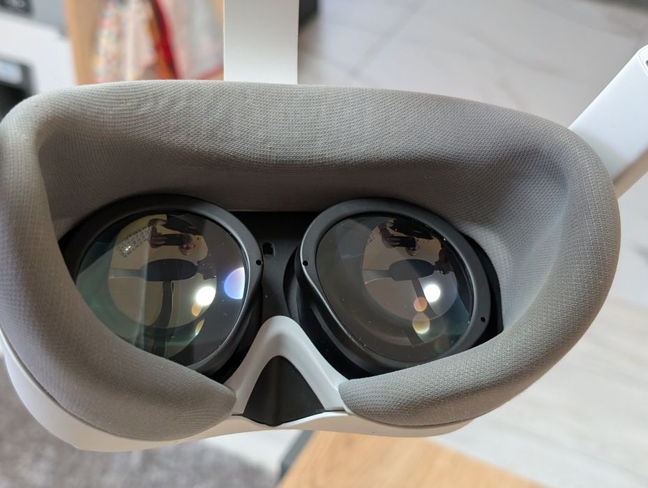 VR headset Pico 4