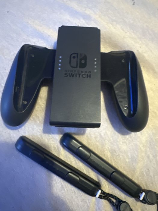 Nintendo Switch OLED– Stare excelentă + Accesorii originale