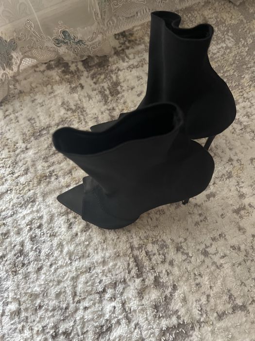 Сапоги   женские .