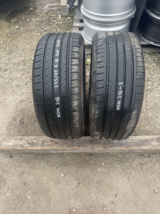 2 броя Летни гуми Yokohama 245/45 R18 Dot 2124 ном 218