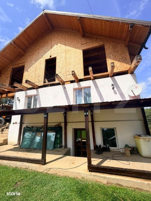 Casa de vanzare, 220 mp, teren 2.000 mp, zona Predelut