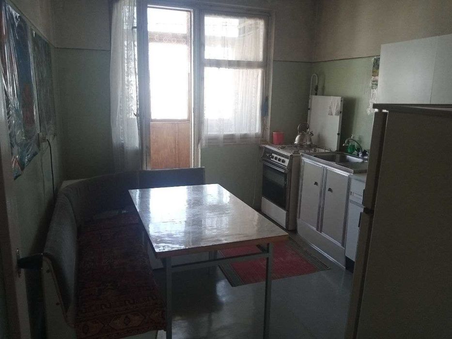 МАКСИМ ГОРЬКИЙ   2х  ком   64 м2      Все раздельно
