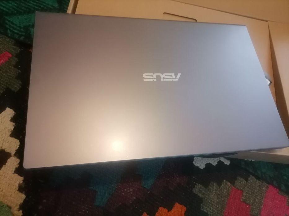 Asus D515DA. 4 million  Kami bor