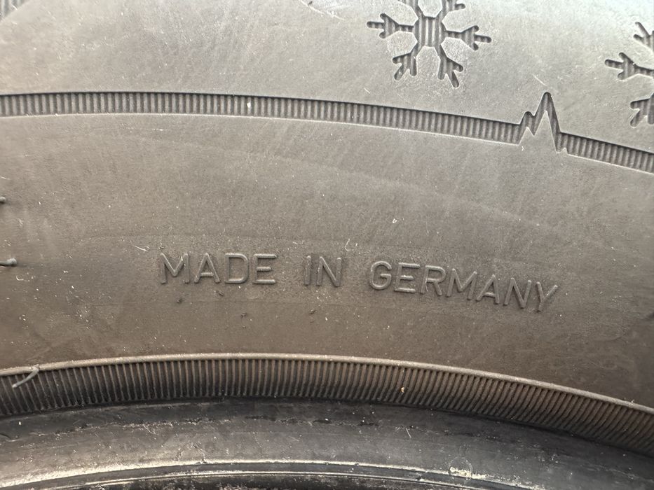 215 65 17 Dunlop