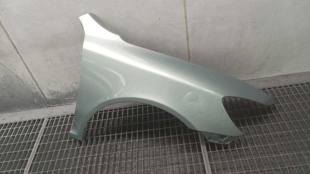 Aripa Fata Dreapta Skoda Octavia 2 II 2008-2013 (F7W (Verde))