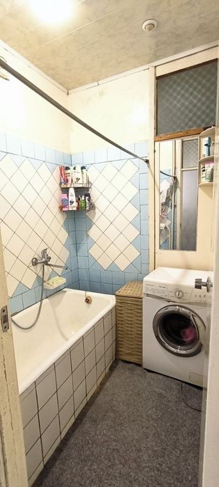 Продам 2 ком квартиру на Художников, метро Буюк Ипак Йули