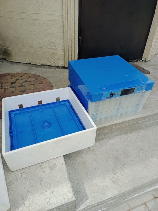 Продам инкубатор