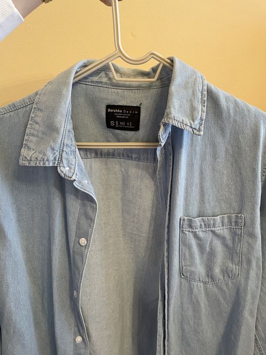 Camasi barbati aproape noi