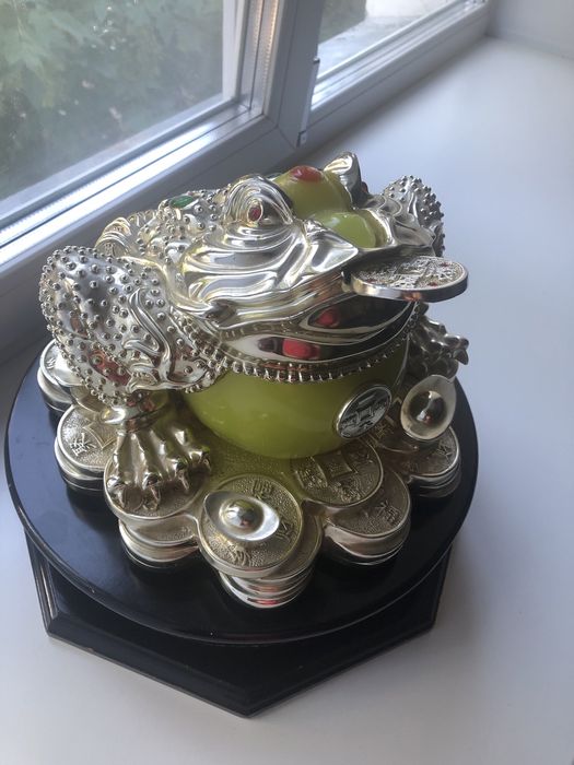 Сувенир китайская лягушка