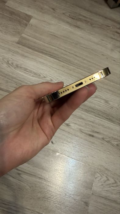 Продам Iphone 12 Pro