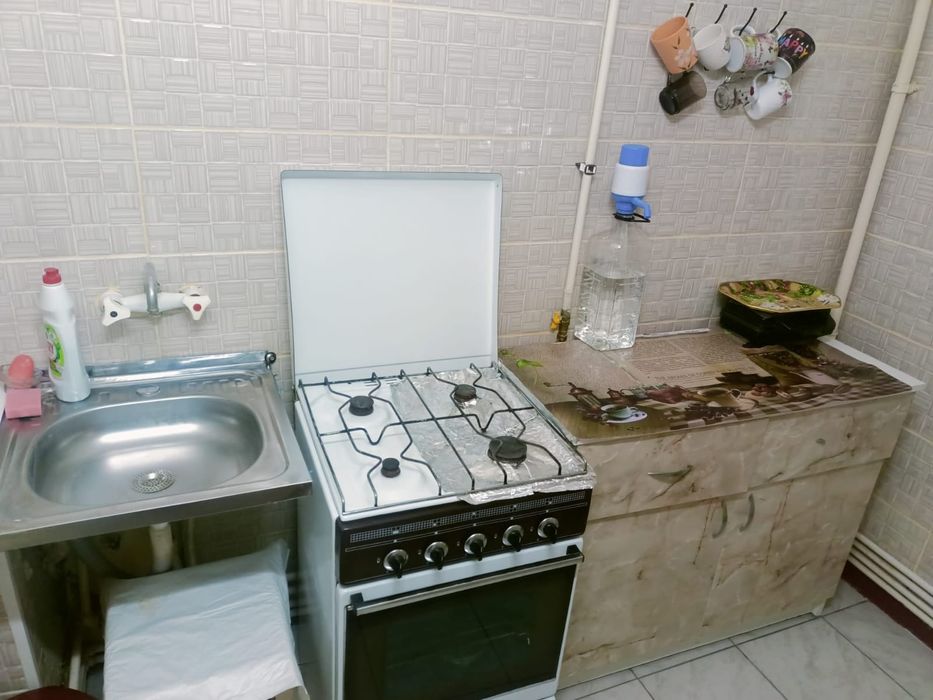 Închiriez garsoniera