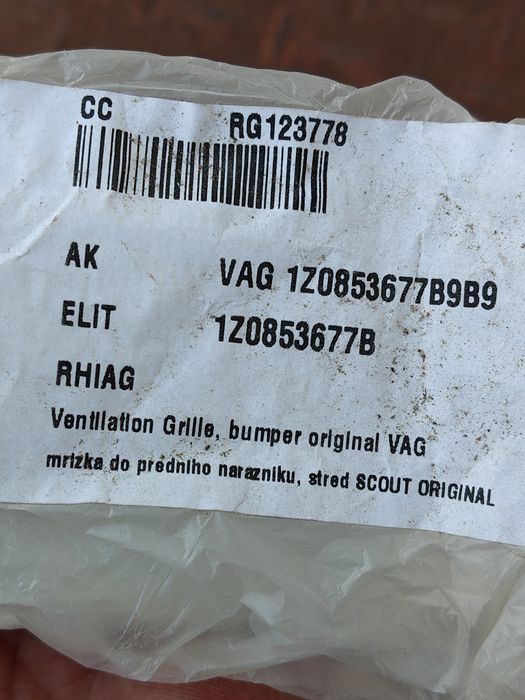 Grila inferioara bara fata Octavia 2 Scout sau rs.