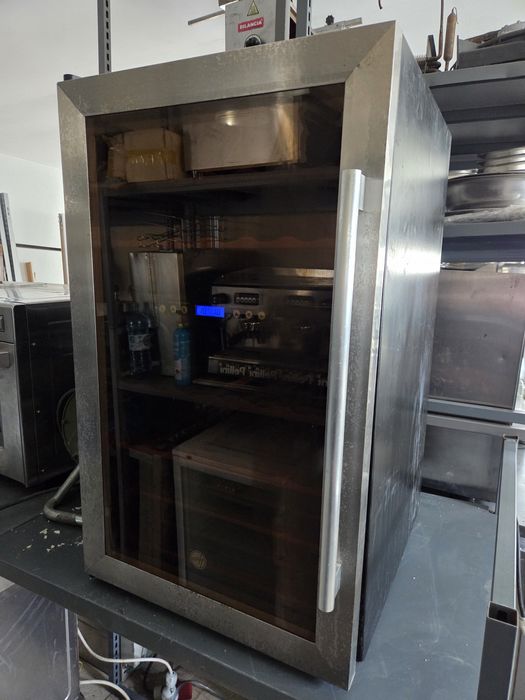 Vitrina rece, dulap cald inox, masa calda expunere