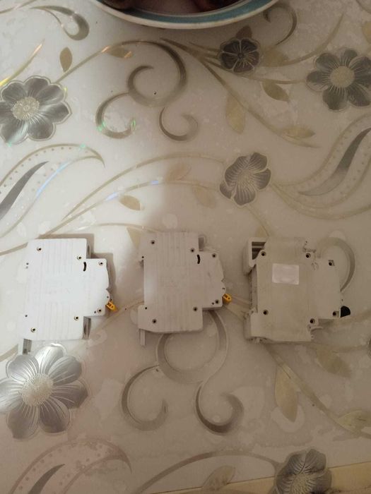 продам автоматы для электрисчетчика