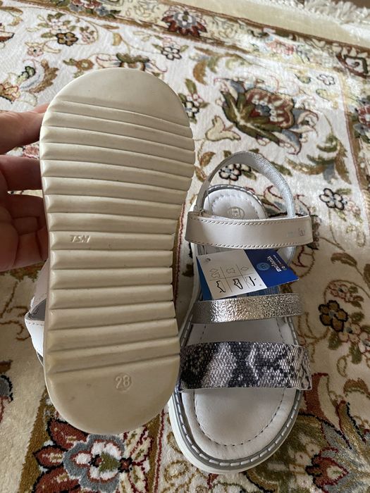 Обувь детская разных размеров