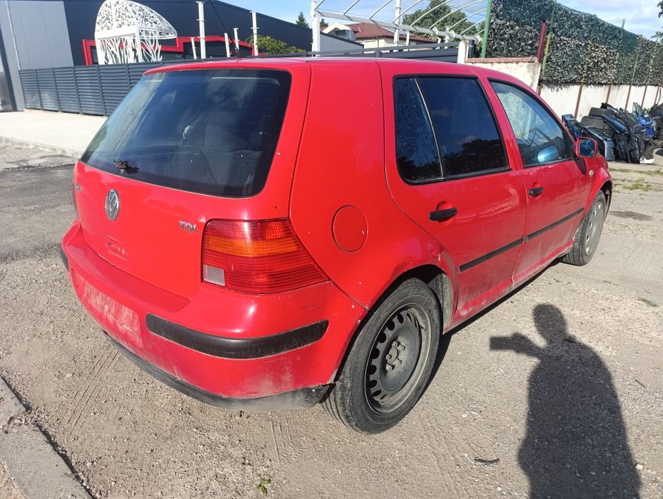 Фолксваген Голф4 1.9 тди / VW Golf4 1.9 tdi на части