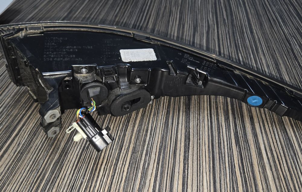 Stop .stgnga Stop tripla lampa aripa led land rover rangerover evoque 2 l551 k8d213404 k8d213404ad
