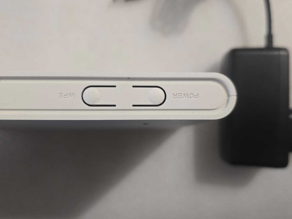 Router Wireleless Huawei B311-221, SIM LTE, 4G, 150 Mbps - poze reale