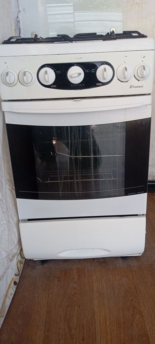 Продам газ плиту