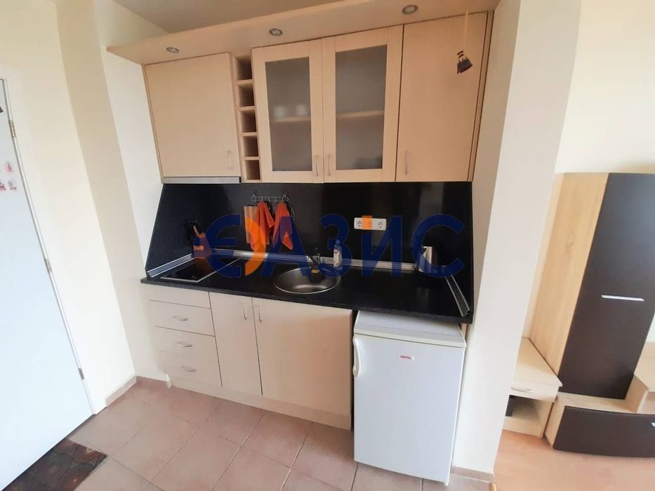 Продава се Едностаен апартамент в Свети Влас - 44 кв.м за 1362 €/кв.м - Снимка #3