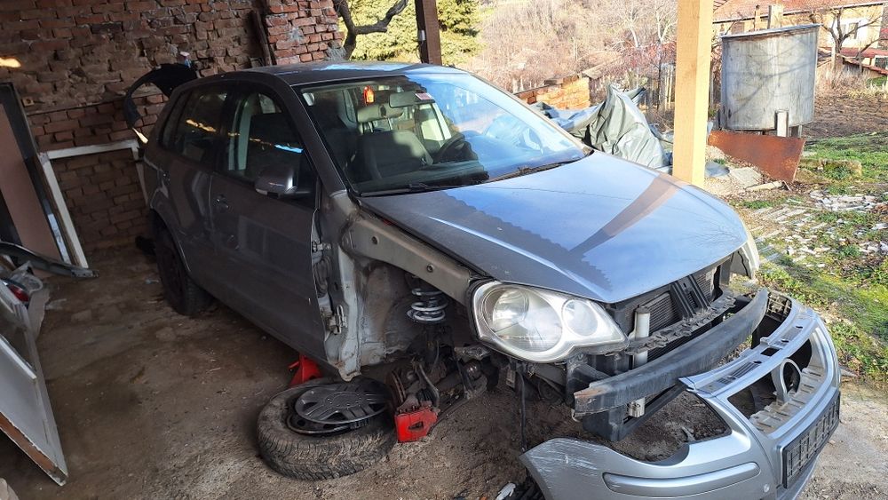 VW Polo 4 (9n3) FACELIFT 1.4 16V на части