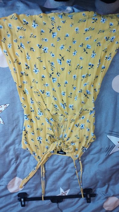 Лятна жълта рокля