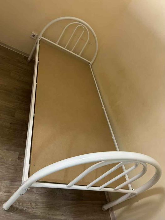 Продаётся кровать!