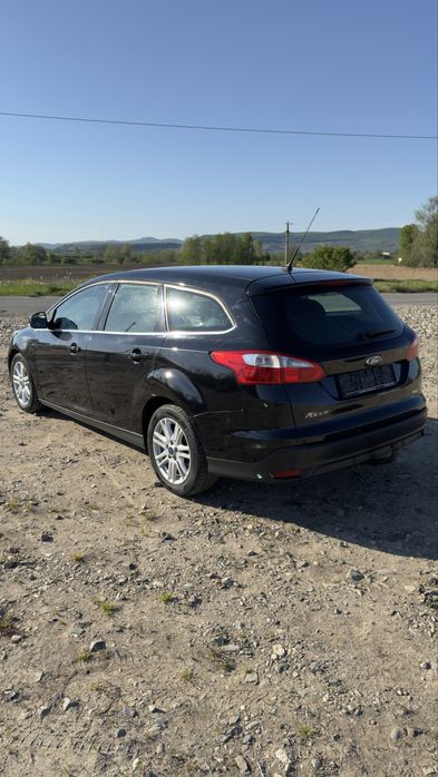 FORD Focus 2013 — imagine 5
