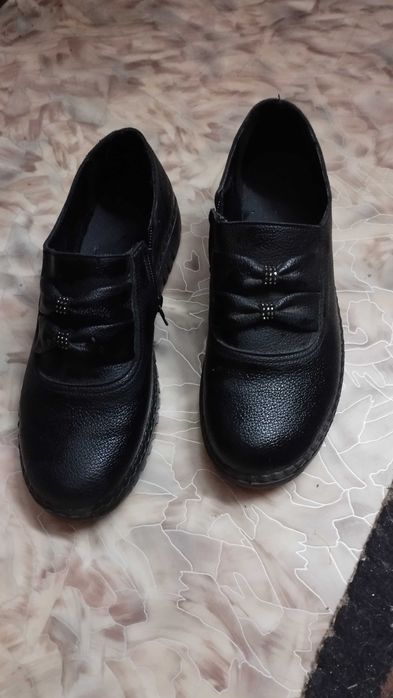 Продаём обувь за 2 тысячи