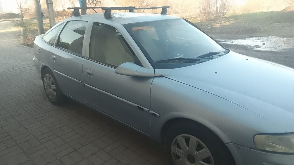 Продаётся машина на полном ходу