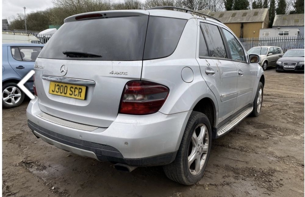 Mercedes   ML320
