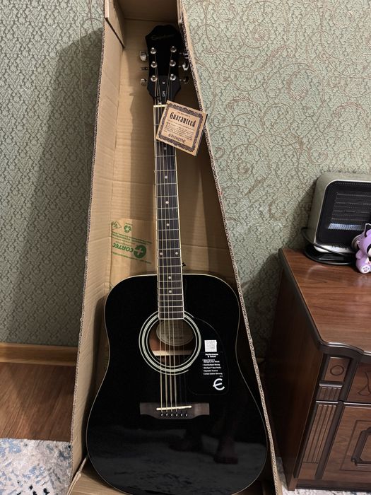 Epiphone DR-100 новый гитара