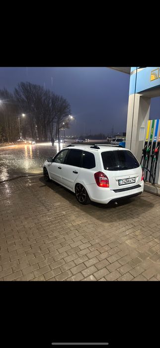 Лада Калина универсал