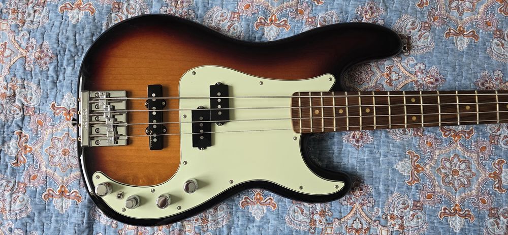 Fender Player Plus Precision Bass