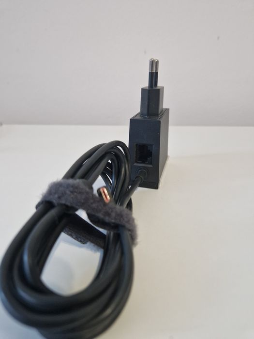 Vând Google Chromecast Ultra 4K