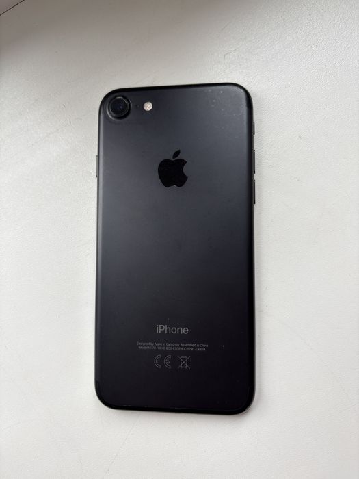 Айфон 7 в хорошем состоянии