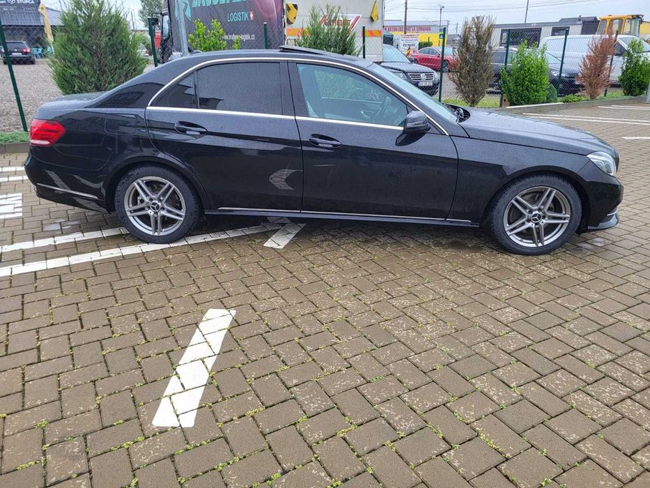Mercedes Benz E220
