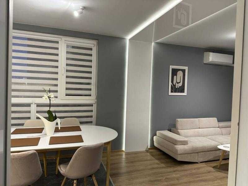 Дава се под наем Двустаен апартамент в Бургас, Изгрев - 71 кв.м за 612 € - Снимка #5