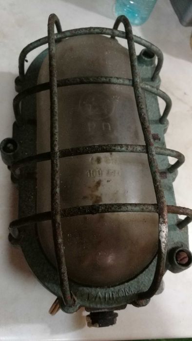 Индустриална взривозащитена лампа