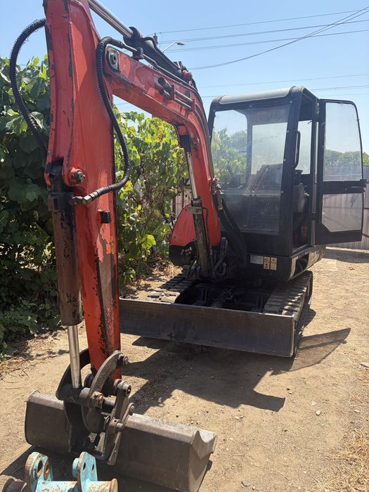 Excavator Libra Compact 3.4t