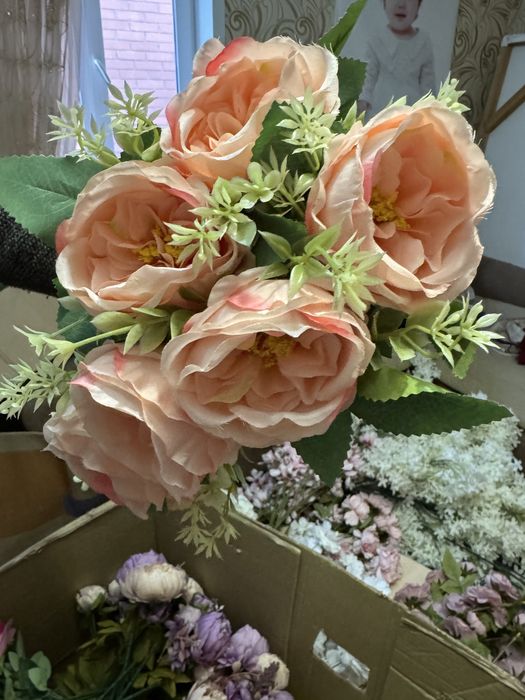 Продам цветы красивые и др.для оформлений