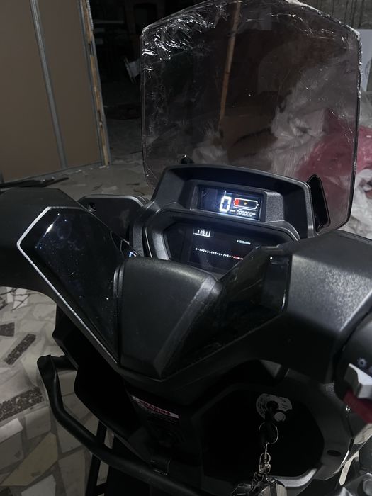 Акция! Скутер X-MAX в подарок шлем! Новинка!