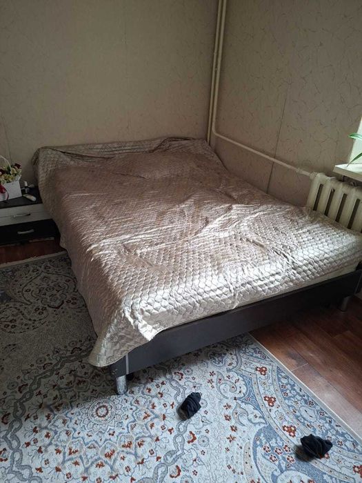 Кровать двухспальная