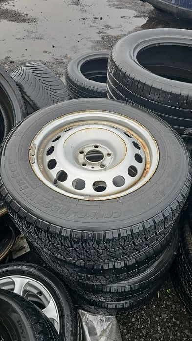 Set jante cu anvelope de iarna 215 65 16 C ,Vivaro, Trafic, Talento,
