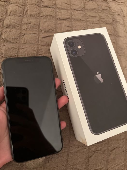 iPhone 11 б/у с коробкой