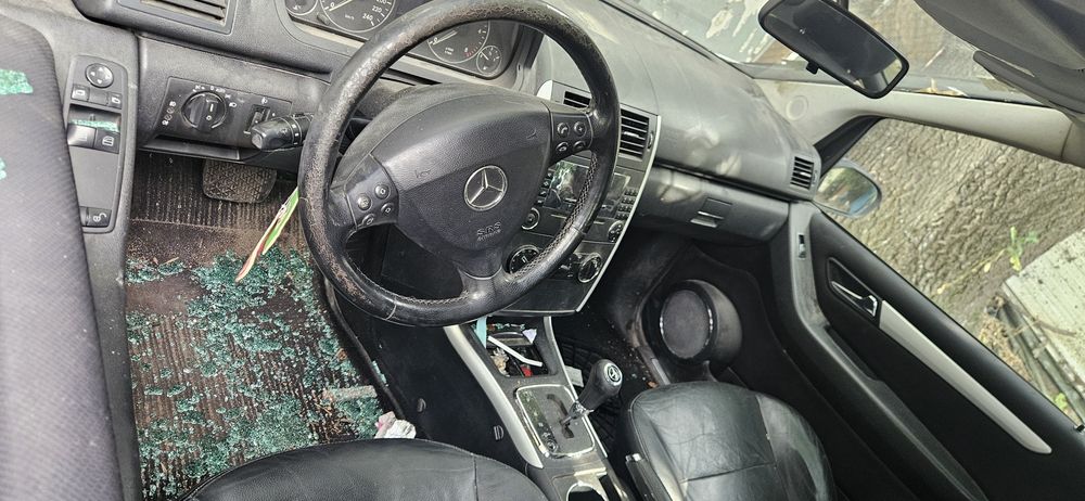 Mercedes  A klass W169 180 CDI На Части