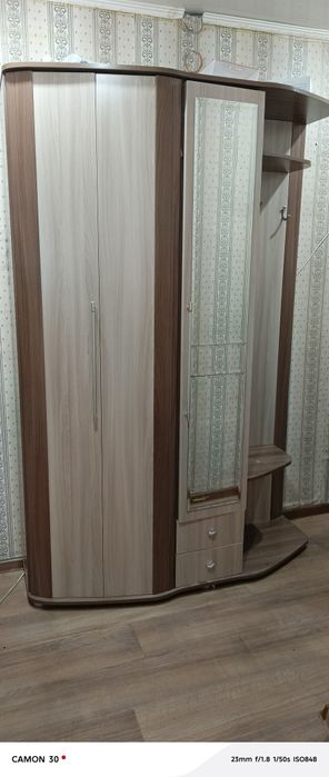 Продам шкаф прихожая