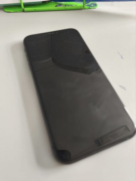 Iphone 11 128\84