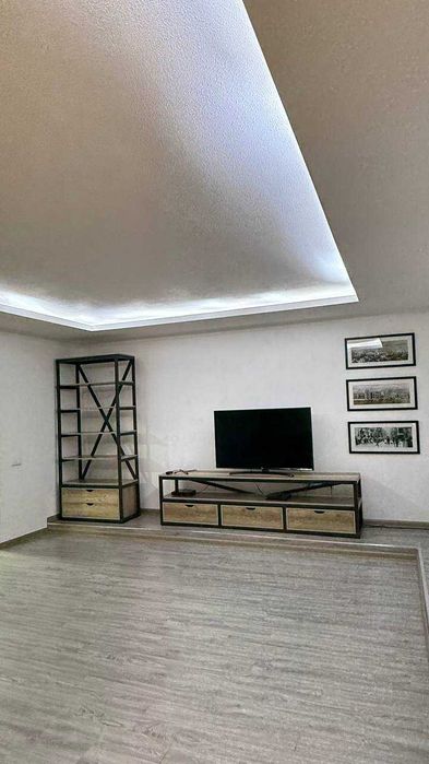 Мирабадский р-н, NRG Oybek, 4/7/9 (LY)